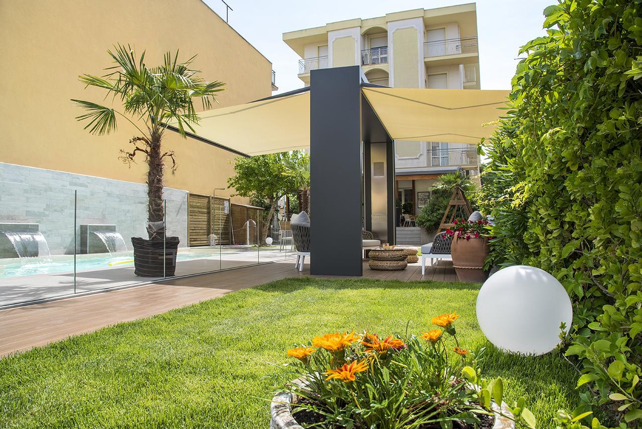 Hotel Olimpia Bellaria-Igea Marina Bagian luar foto