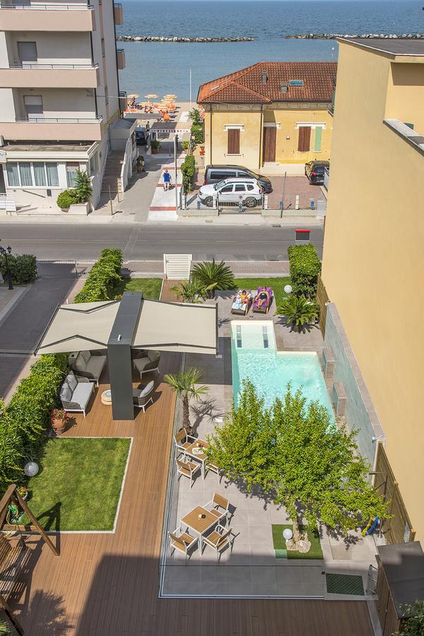 Hotel Olimpia Bellaria-Igea Marina Bagian luar foto